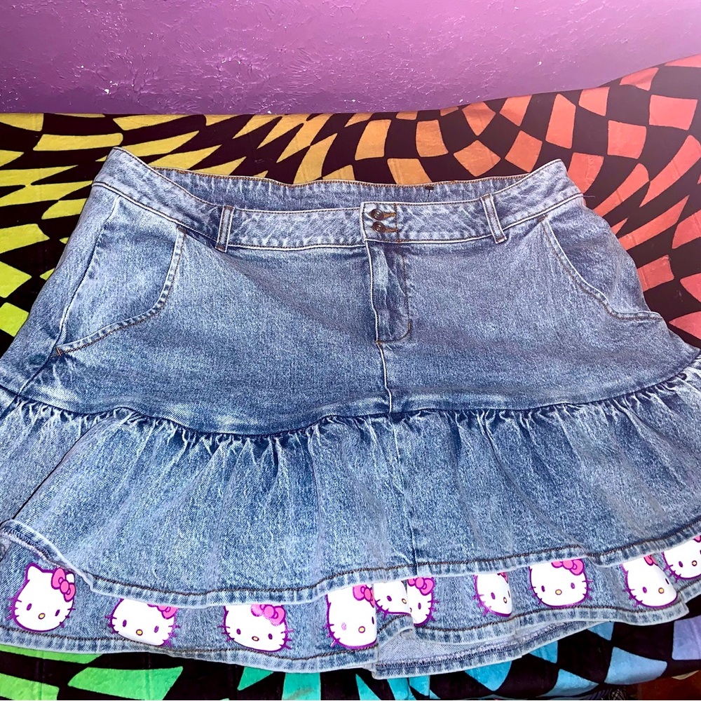 Hello Kitty Plus Ruffle Skirt